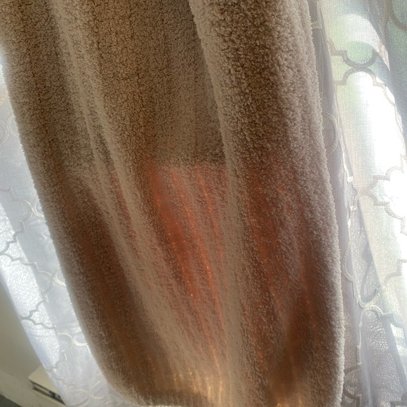 Pottery Barn Cream Plush cozy ribbed Robe - Picture 9 of 14